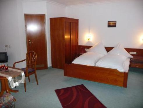 Hotel Hofgarten Bad Buchau Exterior photo